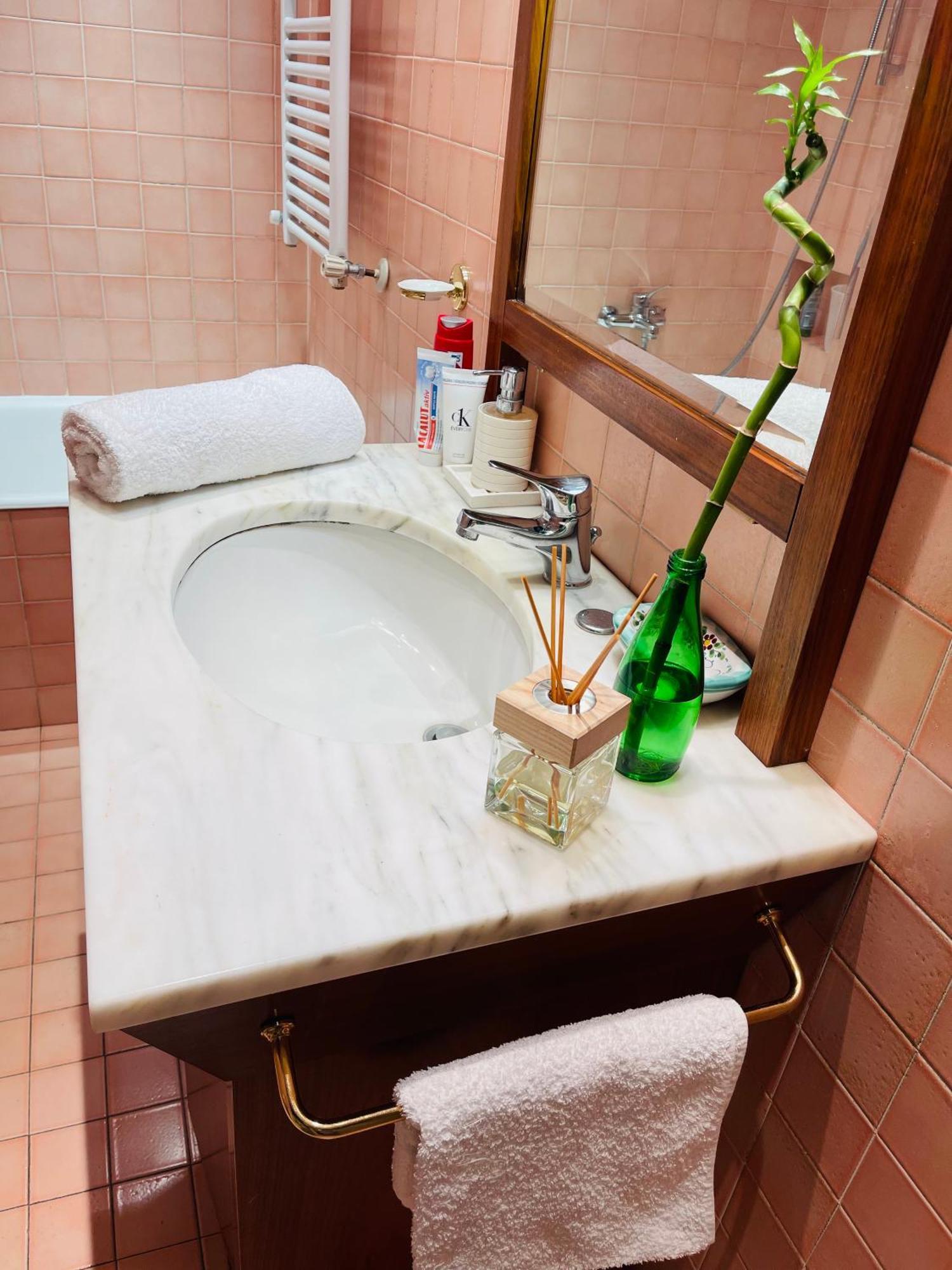 Holiday Colosseum Rome Bed and Breakfast Eksteriør billede