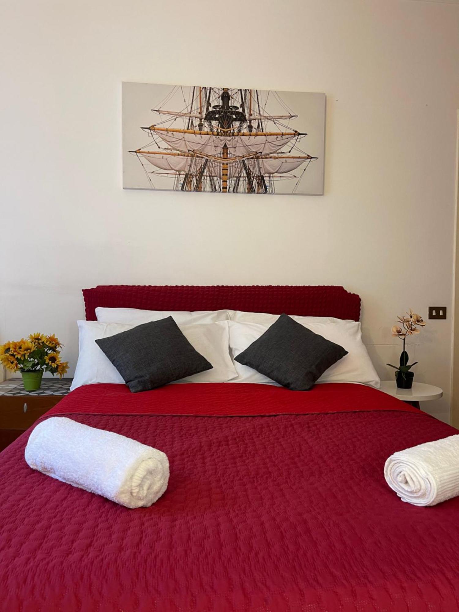 Holiday Colosseum Rome Bed and Breakfast Eksteriør billede