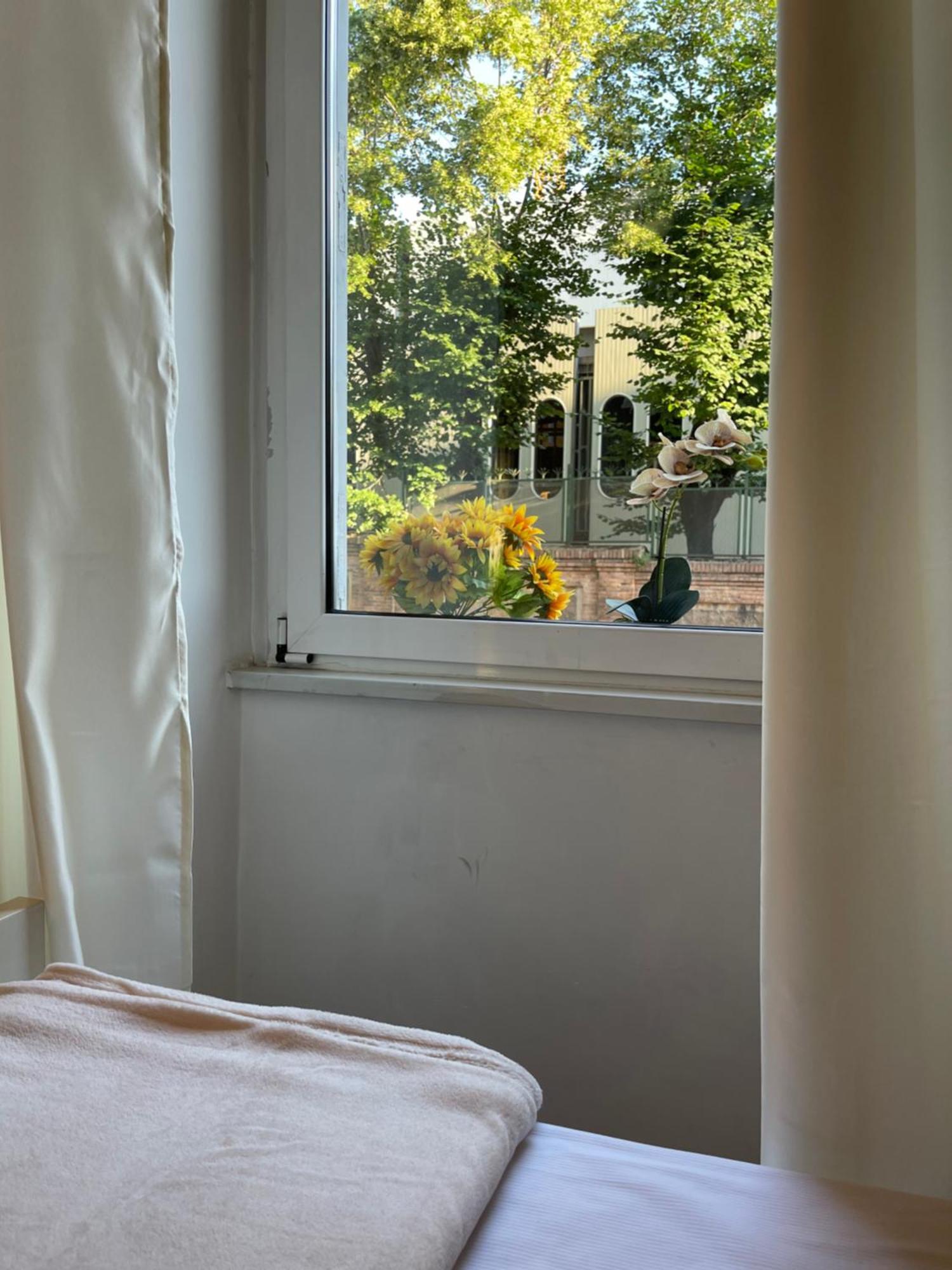 Holiday Colosseum Rome Bed and Breakfast Eksteriør billede