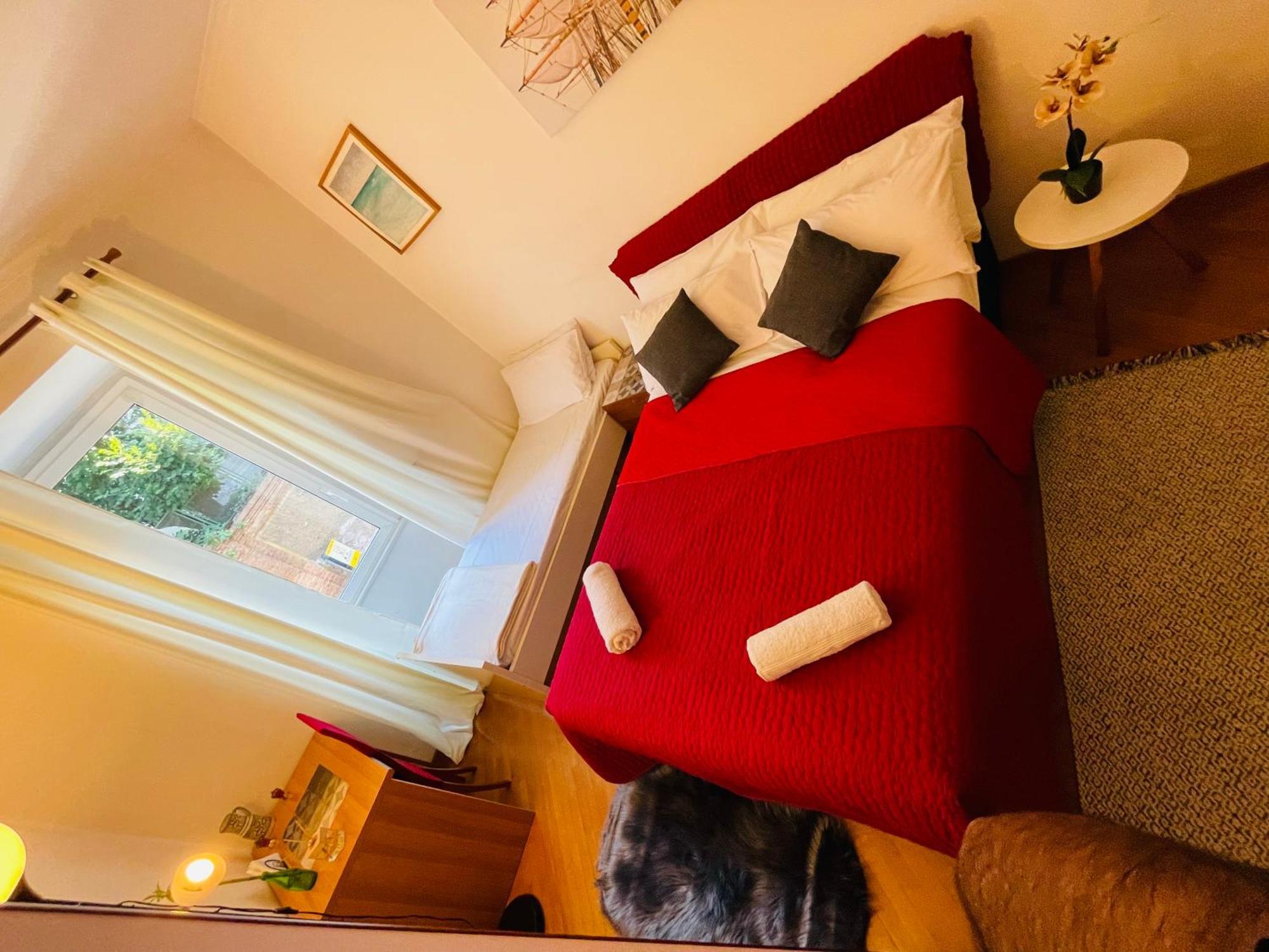 Holiday Colosseum Rome Bed and Breakfast Eksteriør billede